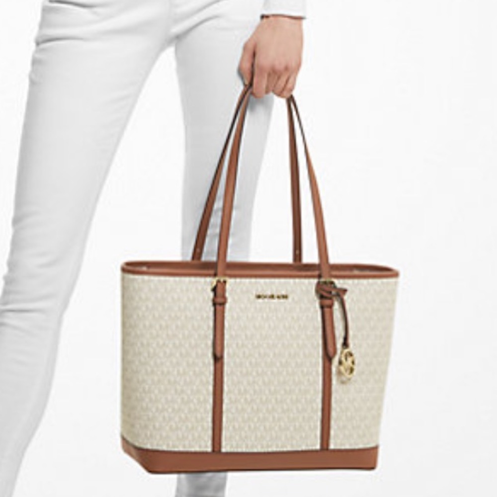MICHAEL KORS
Jet Set Travel Large Logo Tote Shoulder Bag
COLOR VANILLA 
NWT - Picture 5 of 16